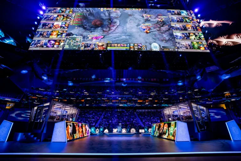 Еволюція Pro Dota 2: Як гра перетворилася на один з найбільших кіберспортів в історії