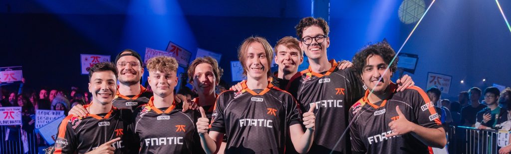Fnatic на сцені після виходу до фіналу на VALORANT Masters Toronto Playoffs