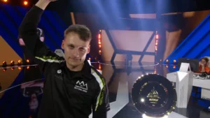 Серрал знову на вершині StarCraft II, здобувши перемогу на Кіберспортивному Кубку світу 2025