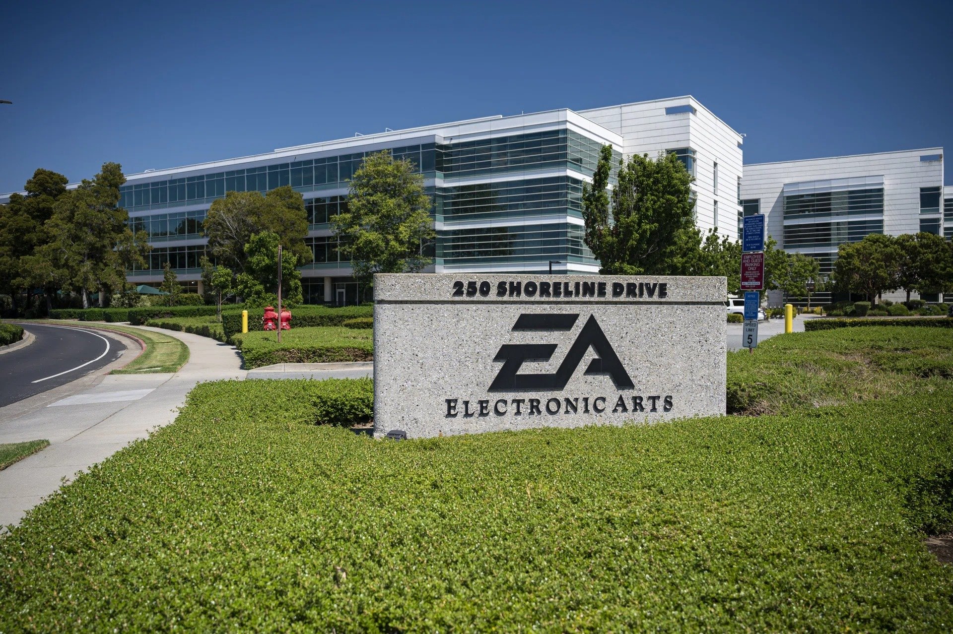 EA Games купують за 55 мільярдів доларів у рамках останнього кроку Саудівської Аравії до монополізації esport-индустрії
