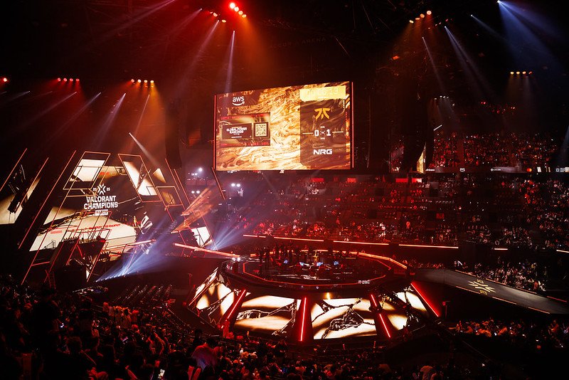 Оновлена Rostermania VALORANT Esports: Усі зміни складу VCT на 2025-2026 роки