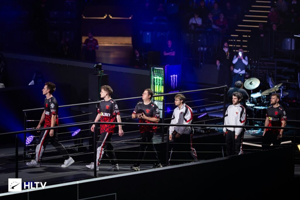 FaZe зіграють на PGL Bucharest 2026 попри участь в HLC Belgrade